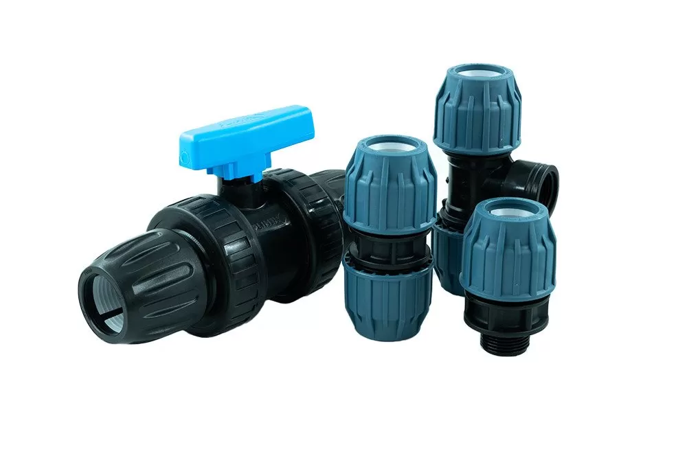 PP clamp couplings and valves